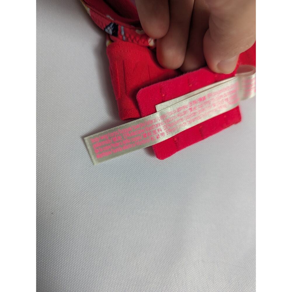 Pink Victorias Secret Wear Everywhere Wireless Lightly Lined Red Floral Bra 32C - Picture 7 of 8